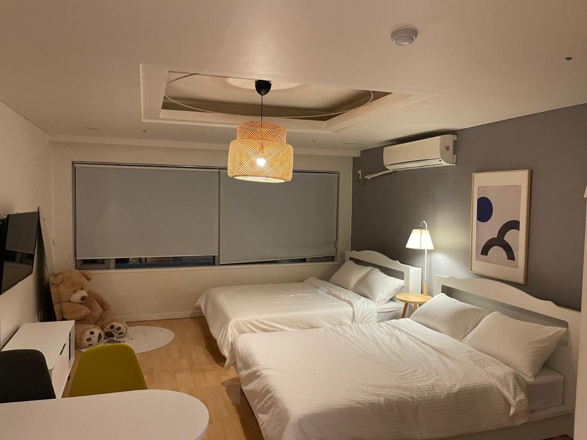 Winsome_Hongdae Apartment Сеул Екстериор снимка
